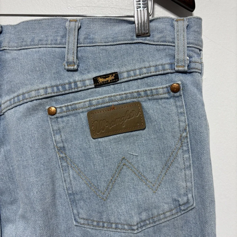 Wrangler Jeans Mens 38 X 32 Light Wash Cowboy Cut A122 Straight Cotton Slim Fit